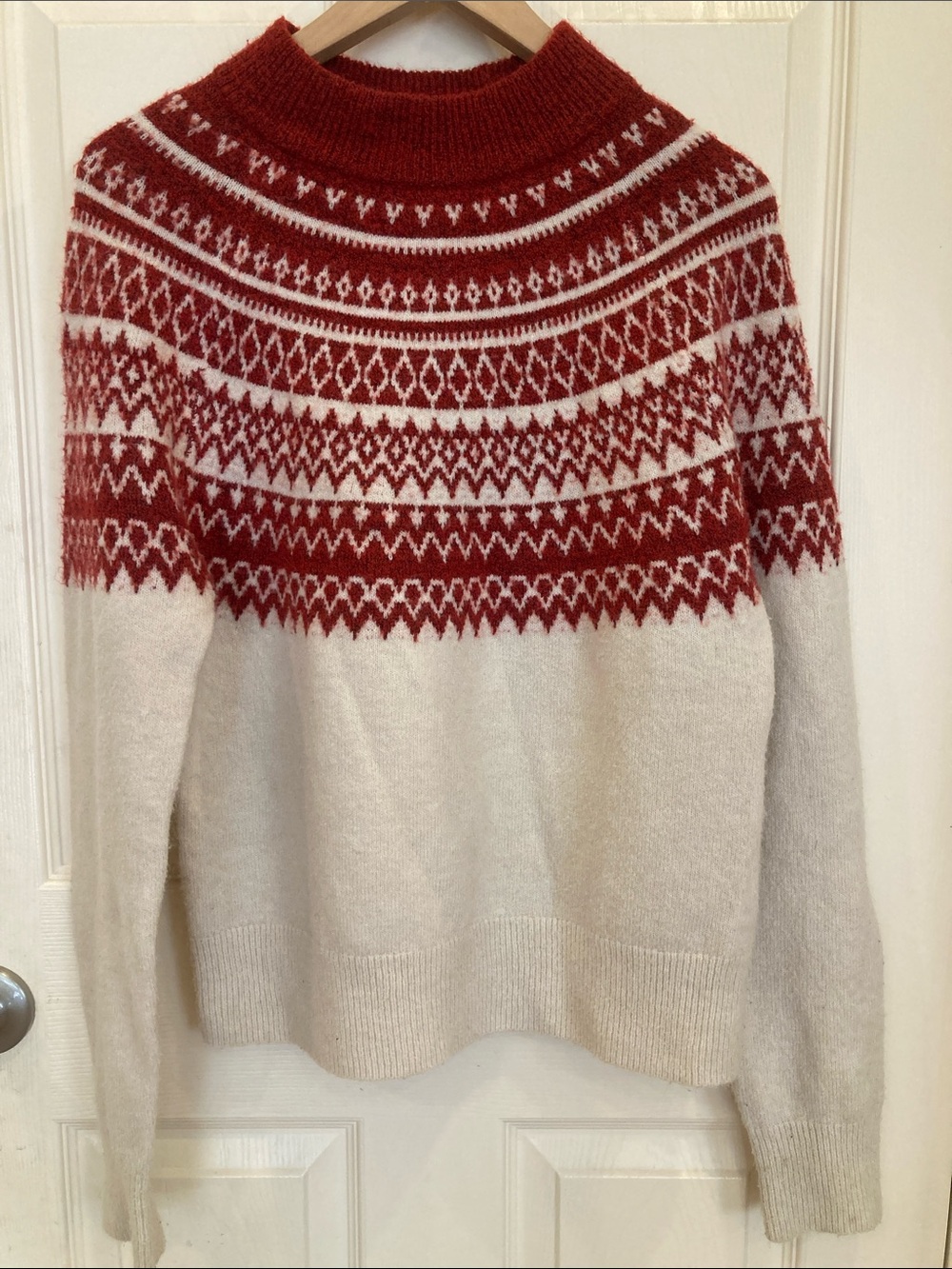 H&M Red and Cream Patterned Knit Sweater - Picture 3 of 10